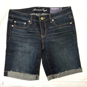 NWT - American Eagle Skinny Bermuda Short